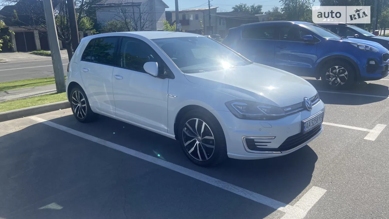 Volkswagen E-Golf 2020 photo 2