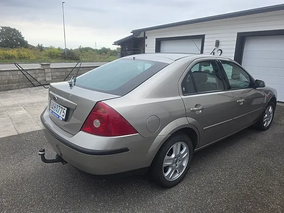 Ford Mondeo 2003 photo 5