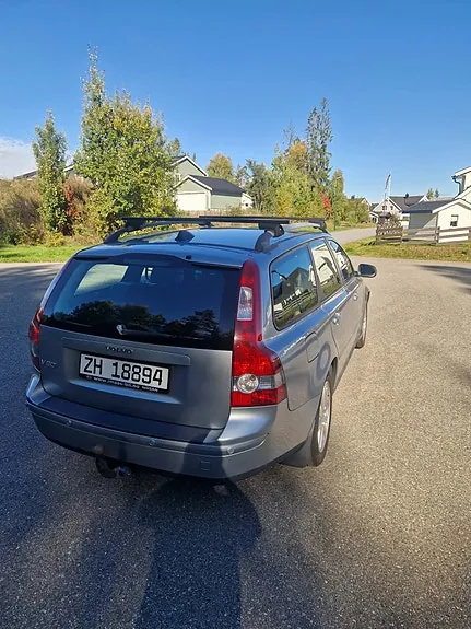 Volvo V50 2007 photo 2