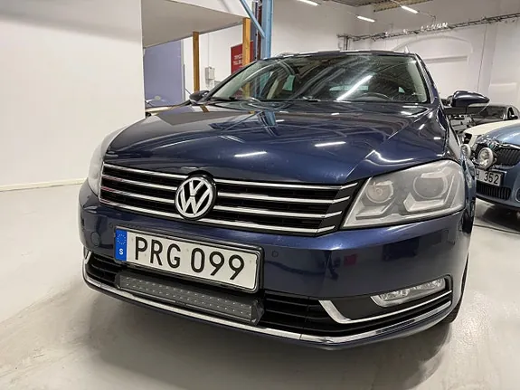 Volkswagen Passat 2014 photo 2