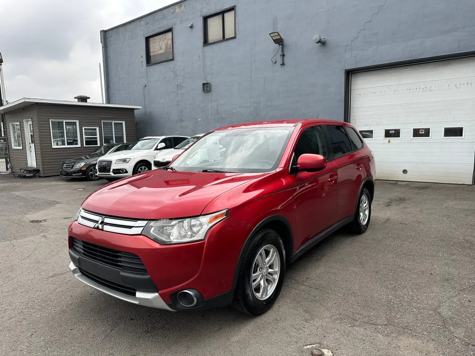 Mitsubishi Outlander 2015 photo 2