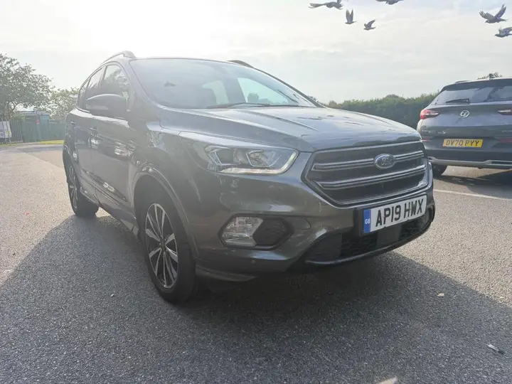 Ford Kuga 2019 photo 2