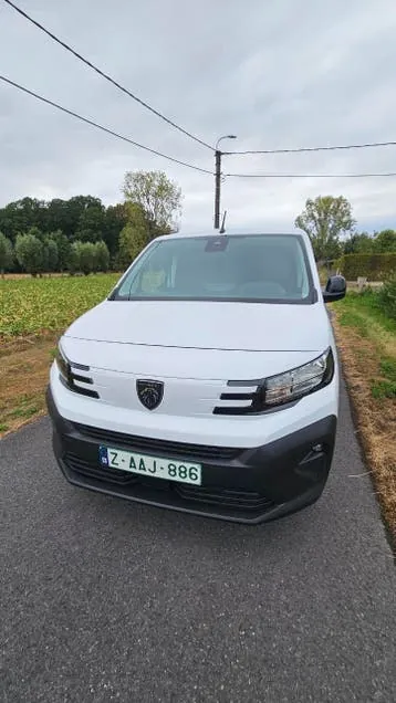Peugeot Partner 2025 photo 2