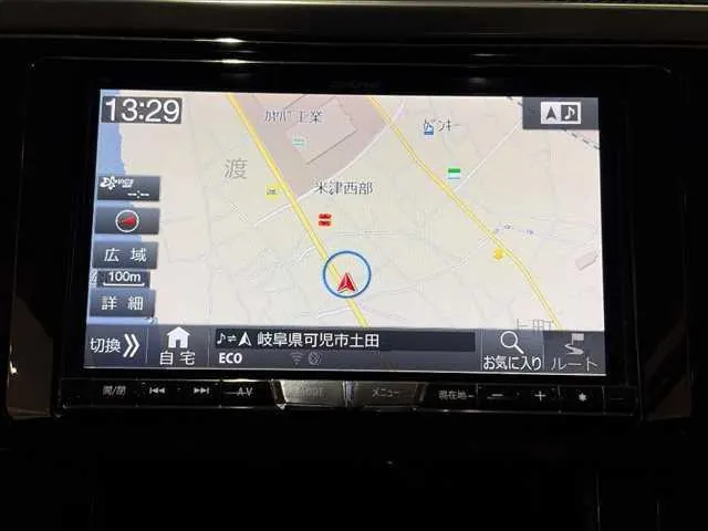 Toyota Verfia Hybrid Zr 2015 photo 4