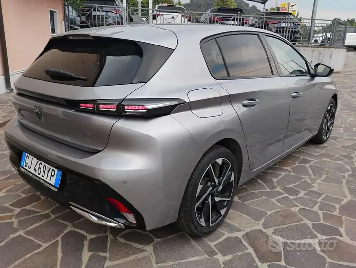 Peugeot 308 2022 photo 3