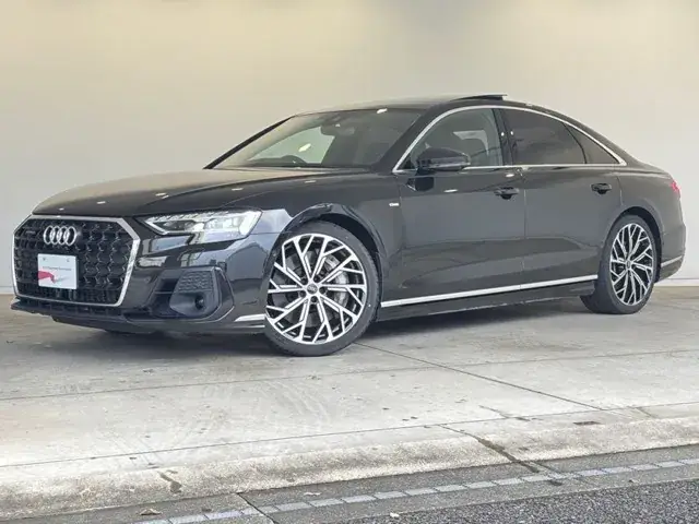 Audi A8 2023 photo 2