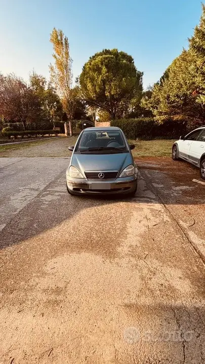 Mercedes-Benz A170 2004 photo 3