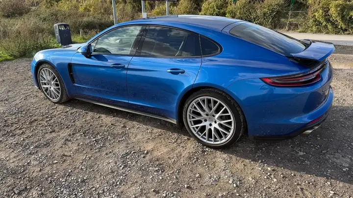 Porsche Panamera 2016 photo 2