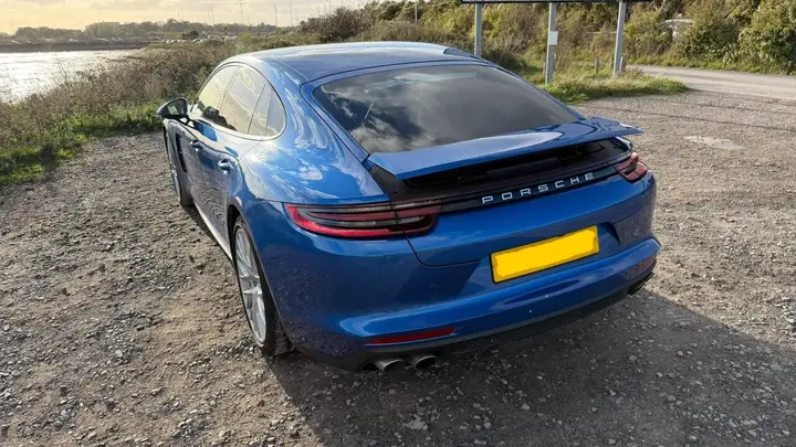Porsche Panamera 2016 photo 3