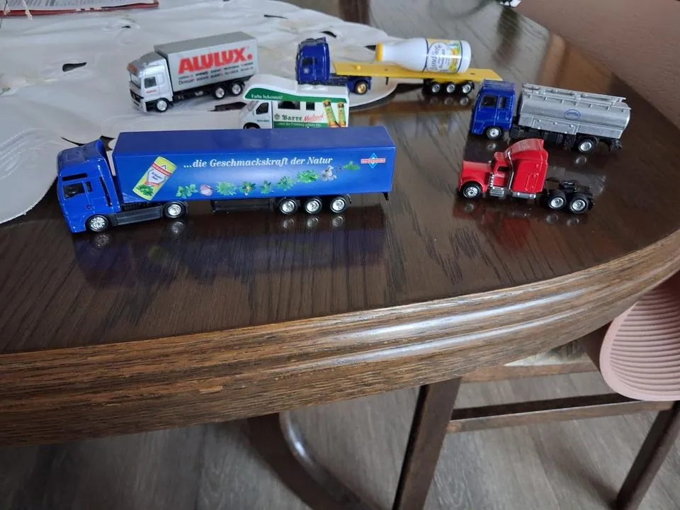 Matchbox Autos