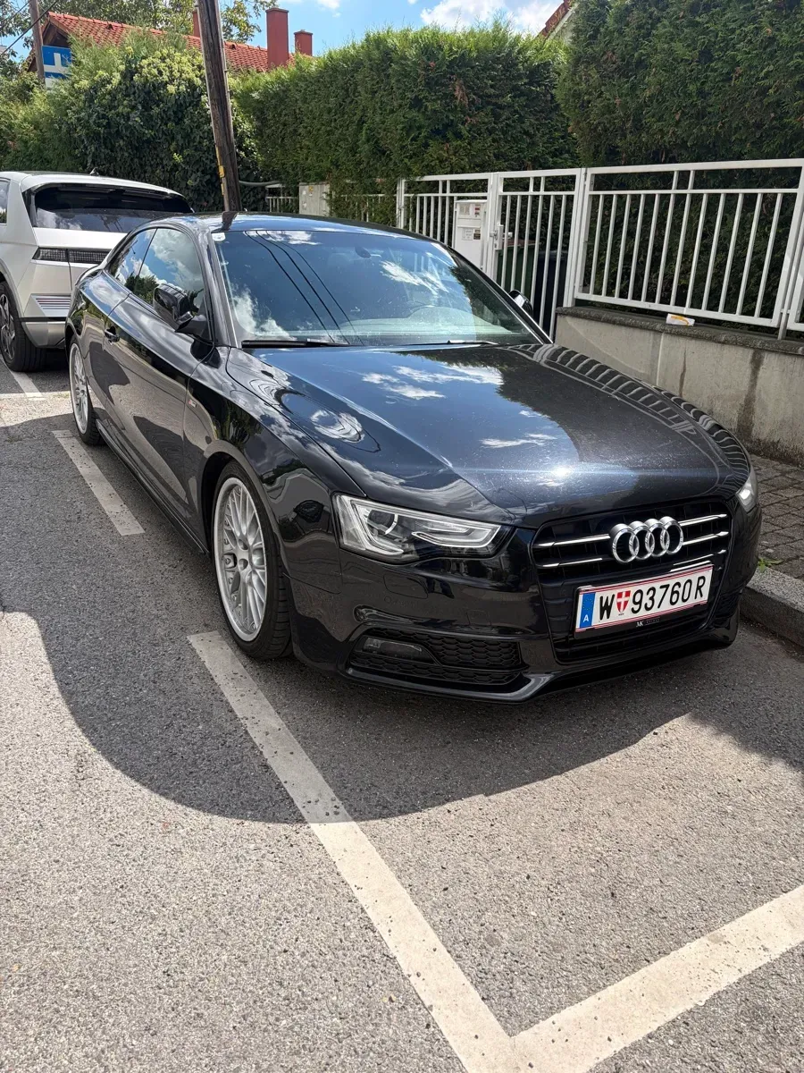 Audi A5 2013 photo 2