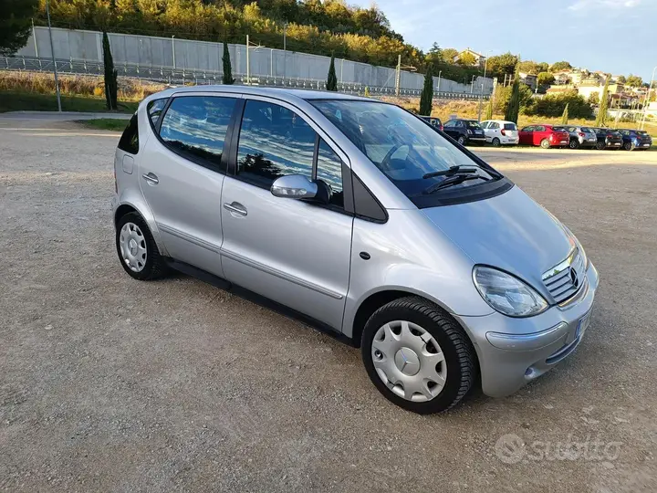 Mercedes-Benz A