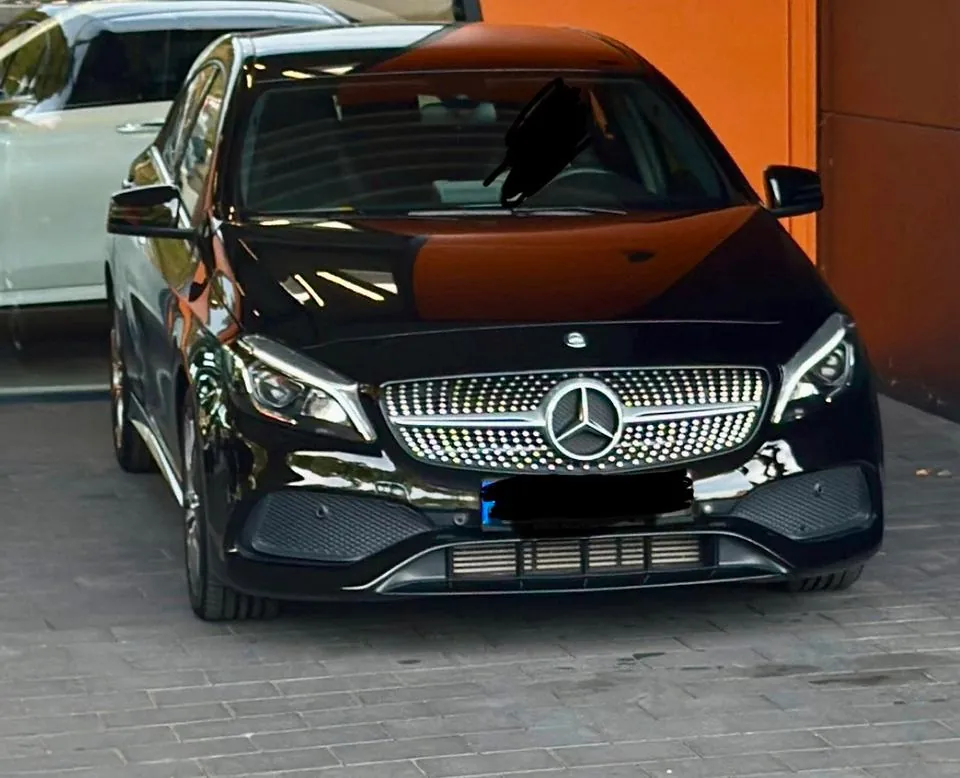 Mercedes-Benz A 180