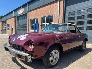 Fiat 124 Spider