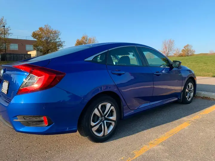 Honda Civic 2018 photo 5