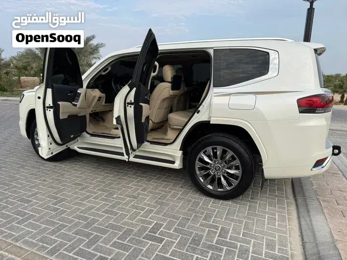 Toyota Land Cruiser 2024 photo 2