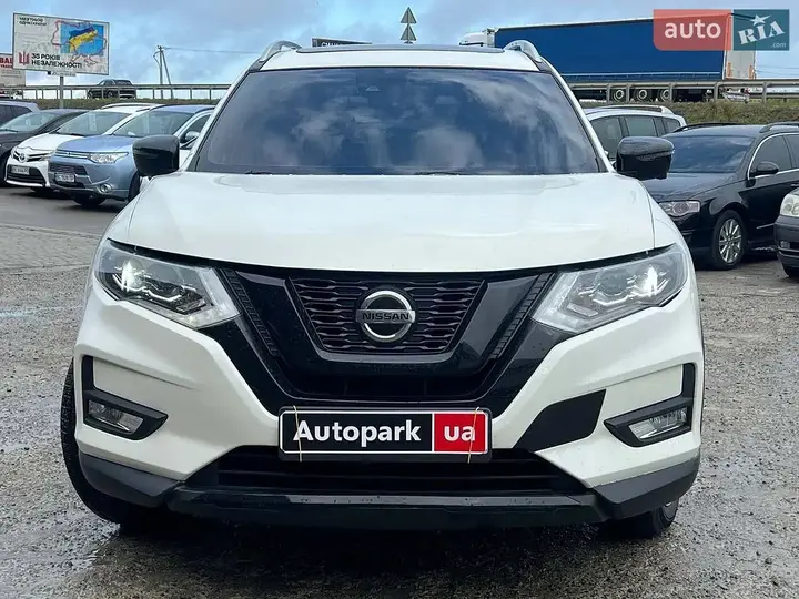 Nissan Rogue 2018 photo 2