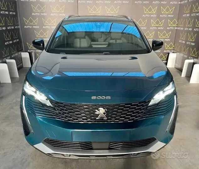 Peugeot 5008 2023 photo 2