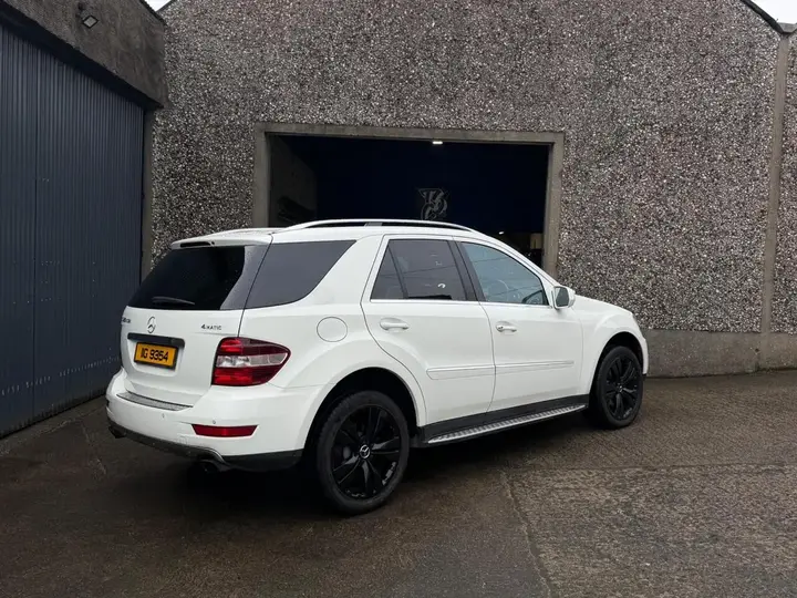 Mercedes-Benz M-Class 2008 photo 4
