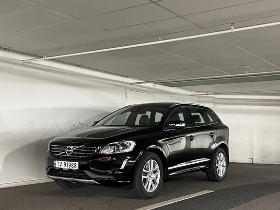 Volvo Xc60 2017 photo 2