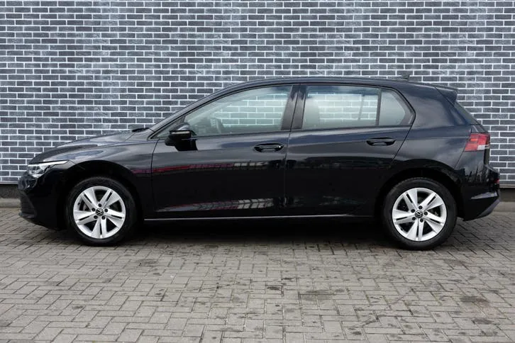 Volkswagen Golf 2023 photo 3