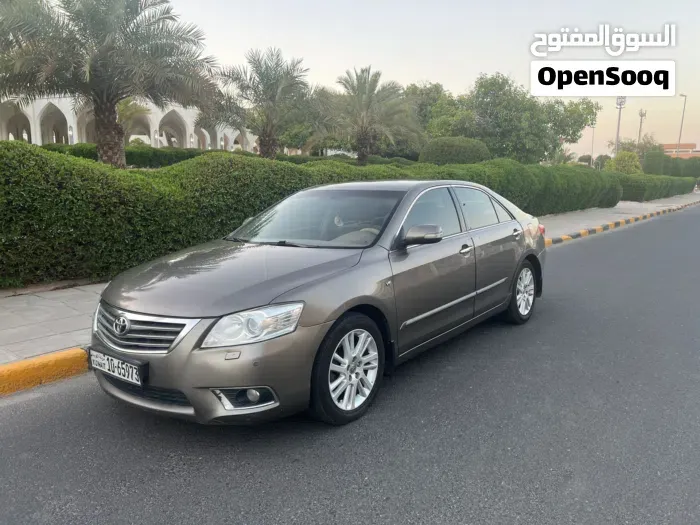 Toyota Aurion