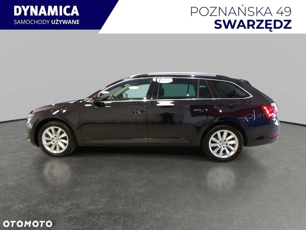 Skoda Superb 2023 photo 4