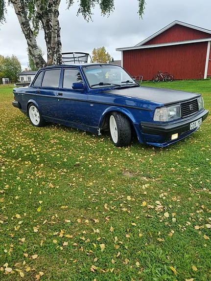 Volvo 240 1984 photo 4