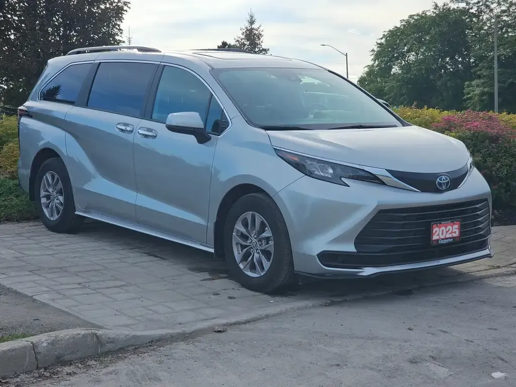 Toyota Sienna 2025 photo 4
