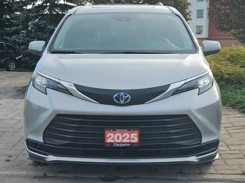 Toyota Sienna 2025 photo 3