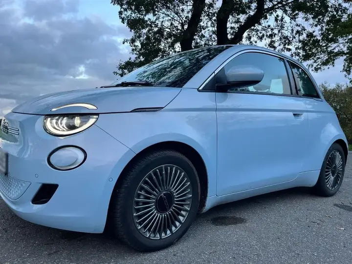 Fiat 500E