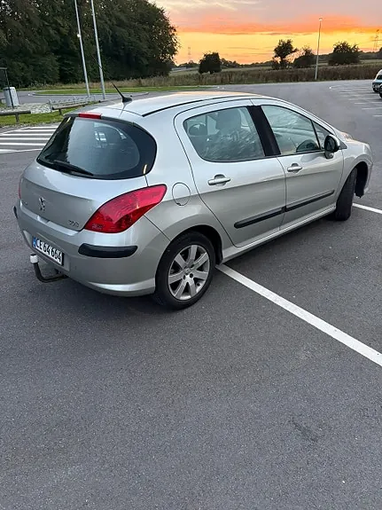 Peugeot 308 2007 photo 4