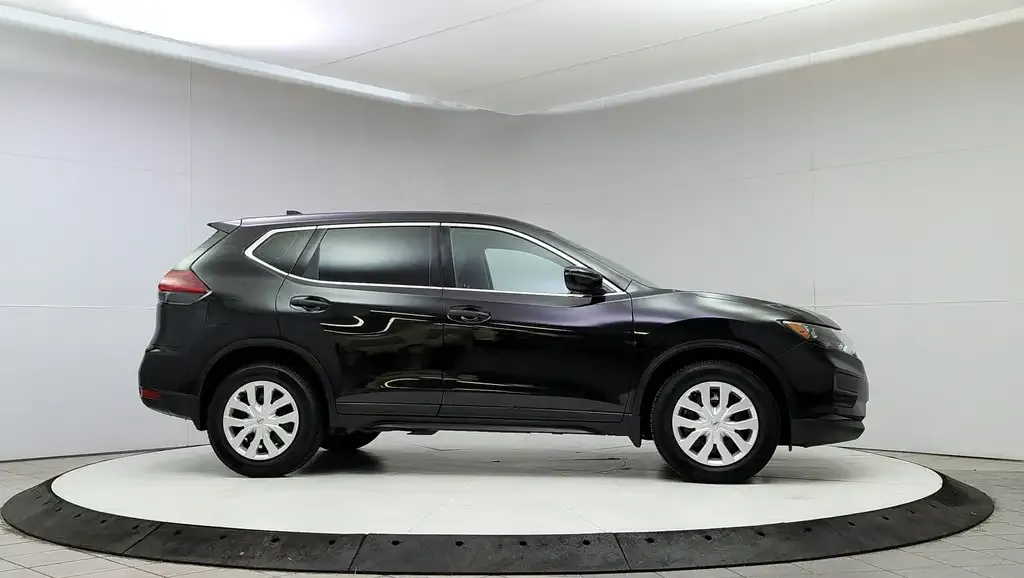 Nissan Rogue 2018 photo 2