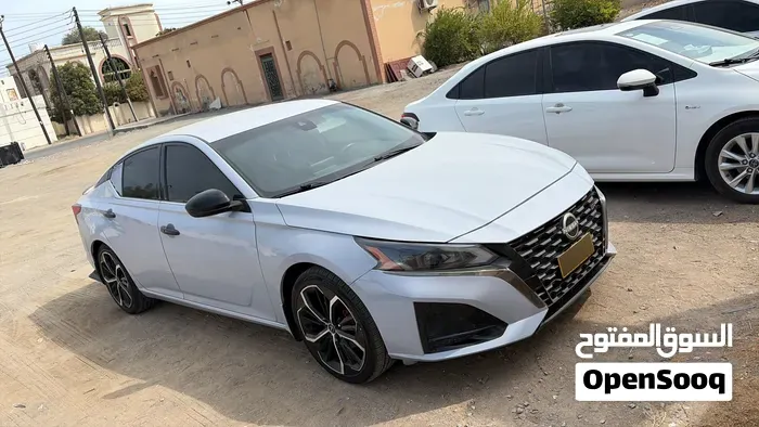 Nissan Altima 2023 photo 4