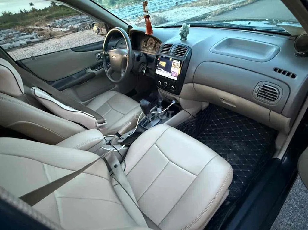 Ford Laser 2003 photo 3
