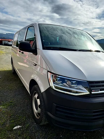 Volkswagen Transporter 2019 photo 5