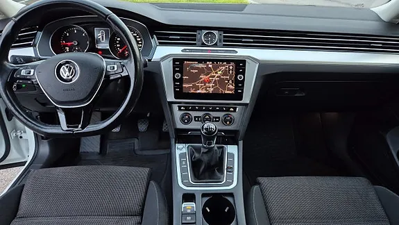 Volkswagen Passat 2018 photo 4