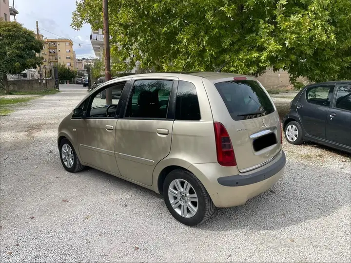 Lancia Musa 2006 photo 2