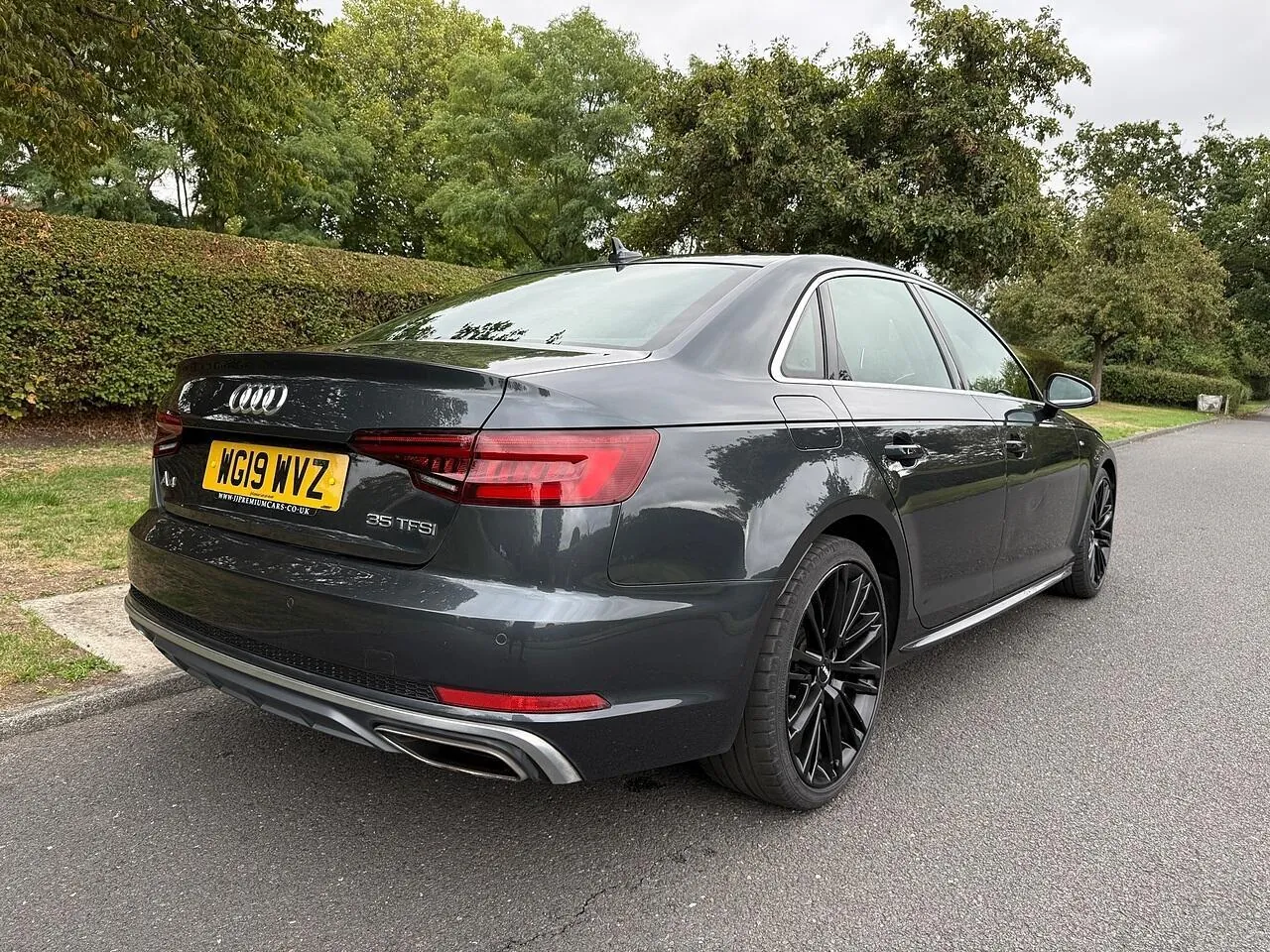 Audi A4 2019 photo 4