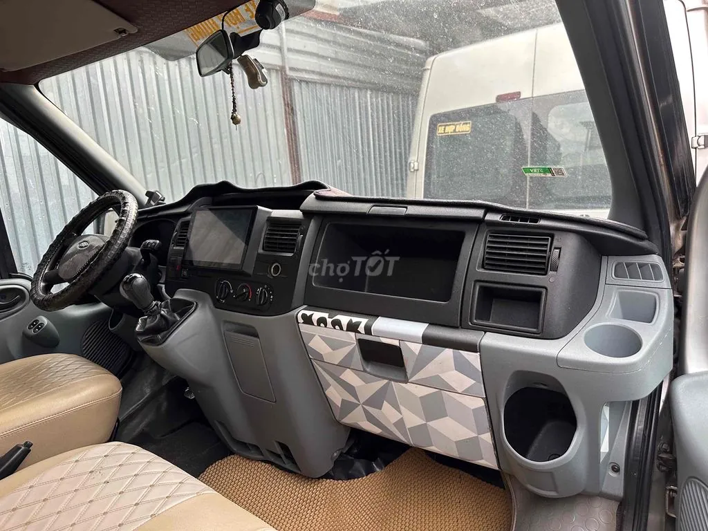 Ford Transit 2010 photo 4