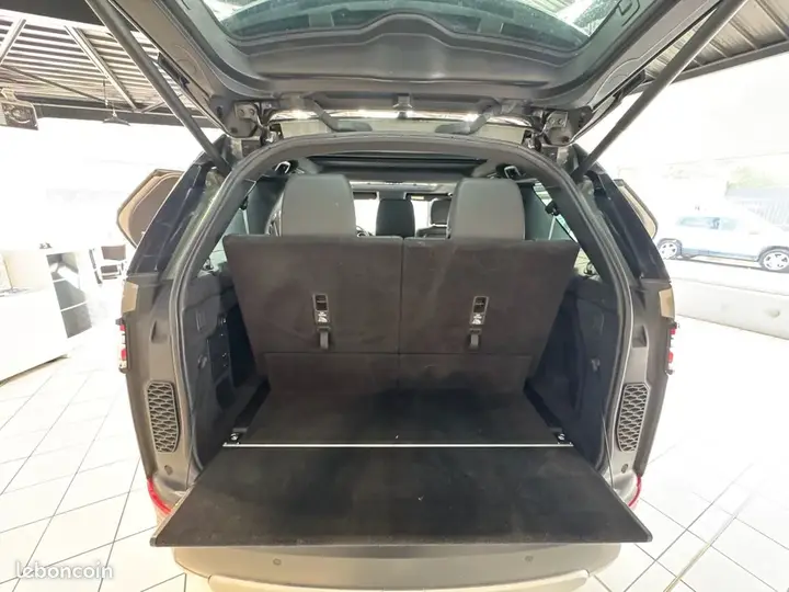 Land Rover Discovery 2018 photo 5