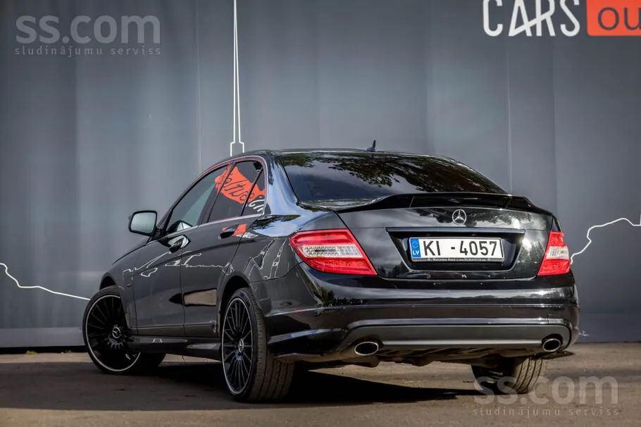 Mercedes-Benz C320 2007 photo 4
