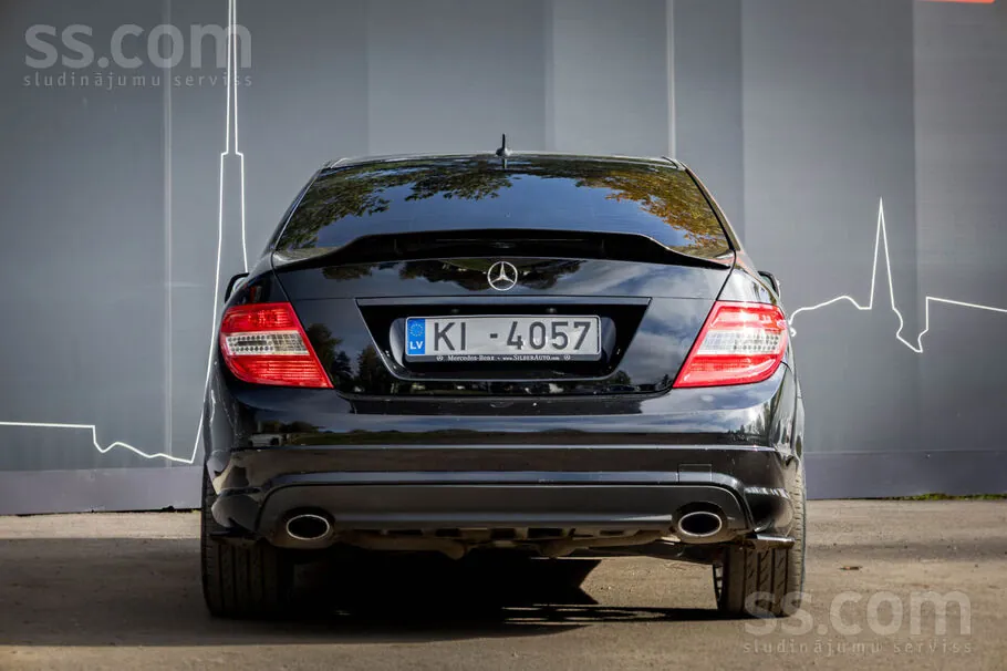 Mercedes-Benz C320 2007 photo 5