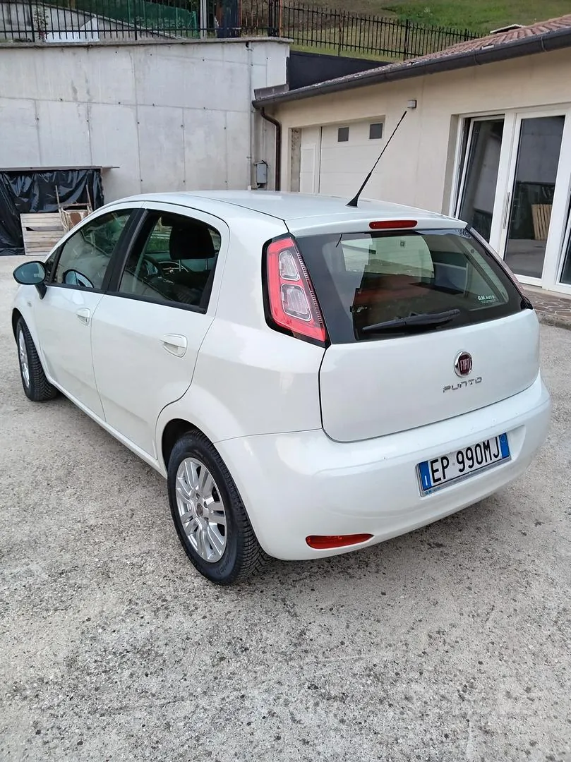 Fiat Punto 2013 photo 4