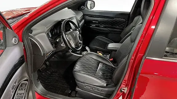 Mitsubishi Outlander 2020 photo 4