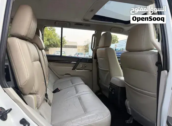Mitsubishi Pajero 2014 photo 4