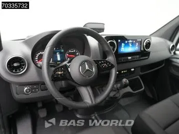Mercedes-Benz Sprinter 2025 photo 3