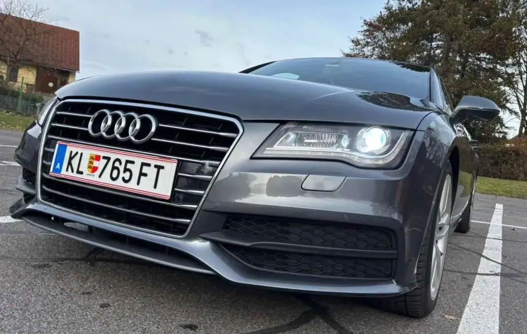 Audi A7 2011 photo 2