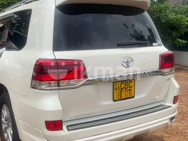 Toyota Land Cruiser 2017 photo 4