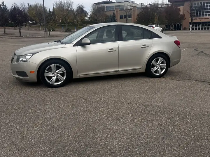 Chevrolet Cruze 2014 photo 2